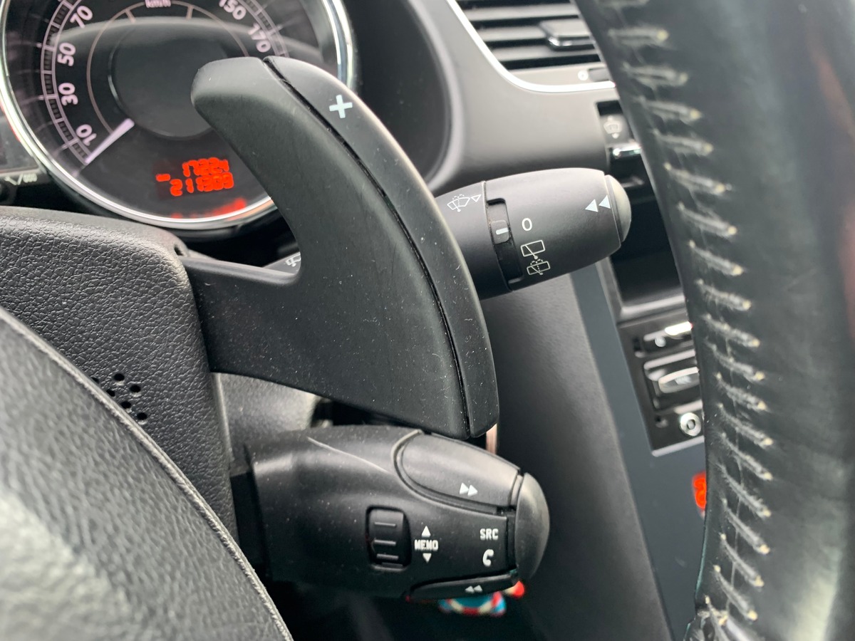 Peugeot 3008 200 ch | 2.0 e-HDi HYbrid4 Pack ETG6 + Electric | GPS | Bluetooth | Régulateur vitesse