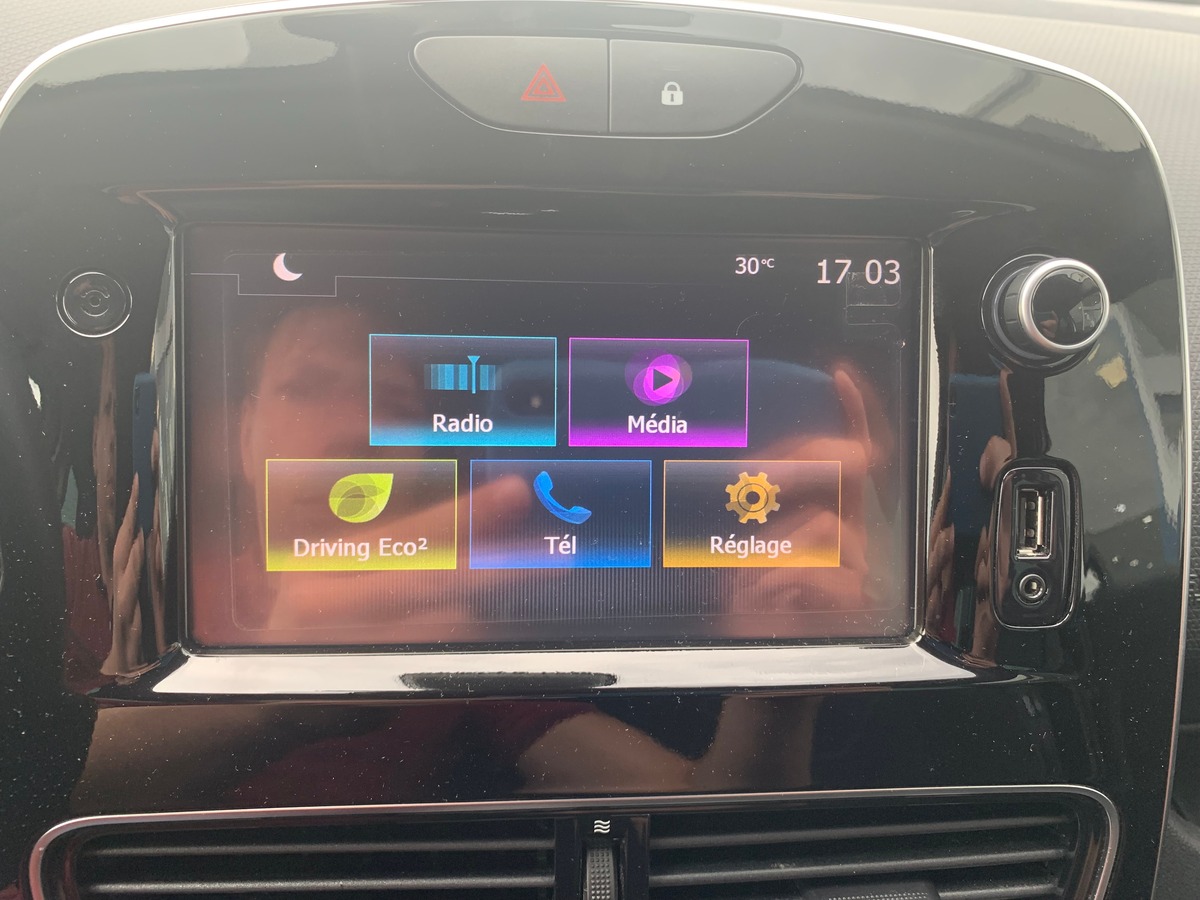 RENAULT Clio IV 90 ch | Limited | Régulateur vitesse | Climatisation | Radar stationnement arriére