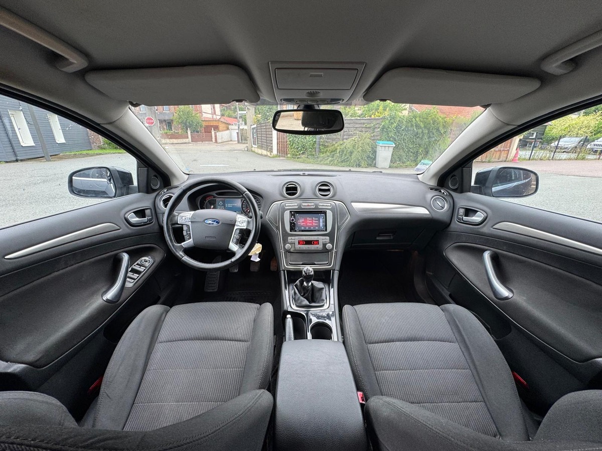 Ford Mondeo 1.8 TDCI 125cv Titanium - Garantie