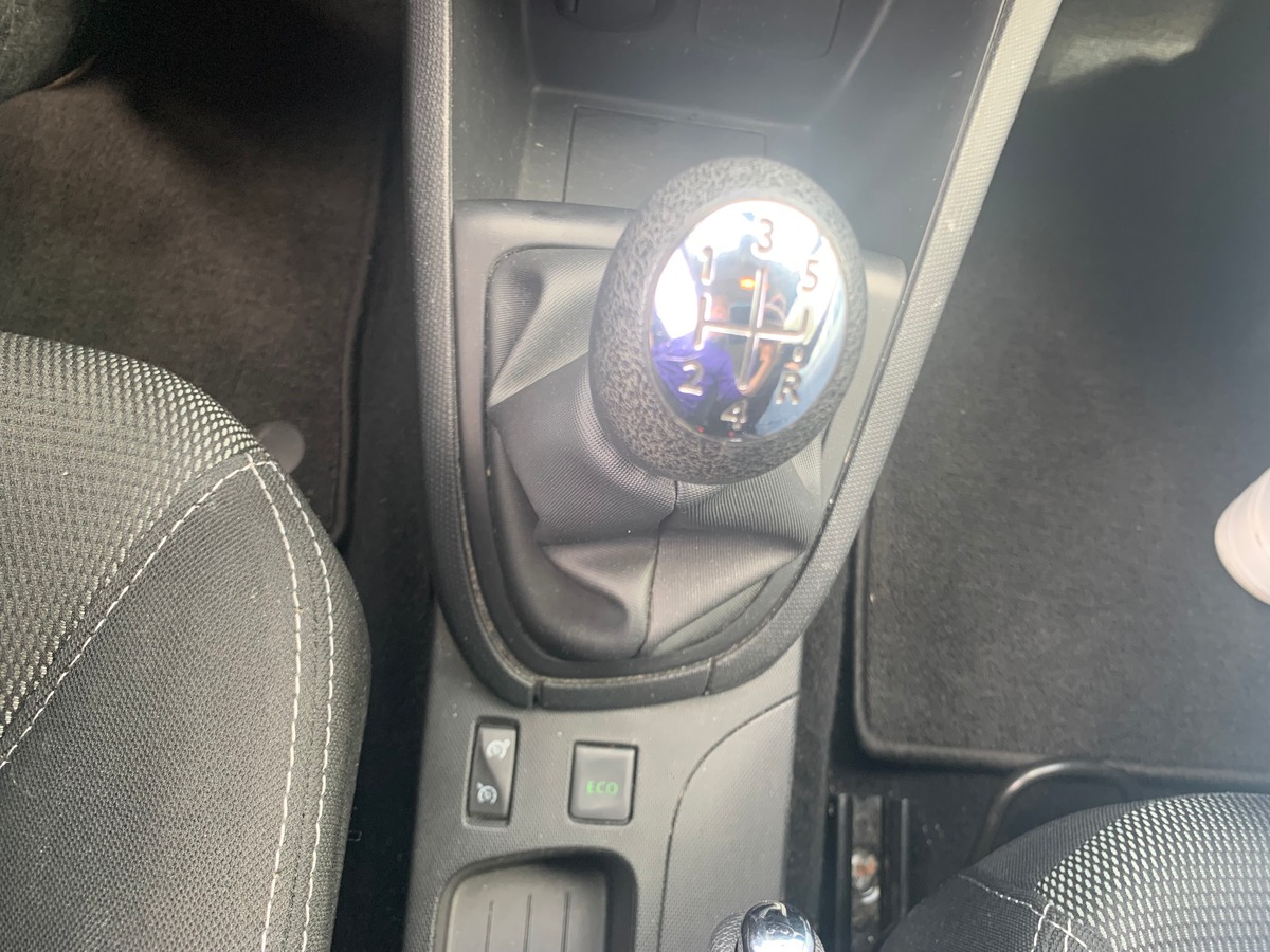 RENAULT Clio IV 75 ch | Air Medianav | 2 Places | Régulateur de vitesse | Climatisation | Bluetooth