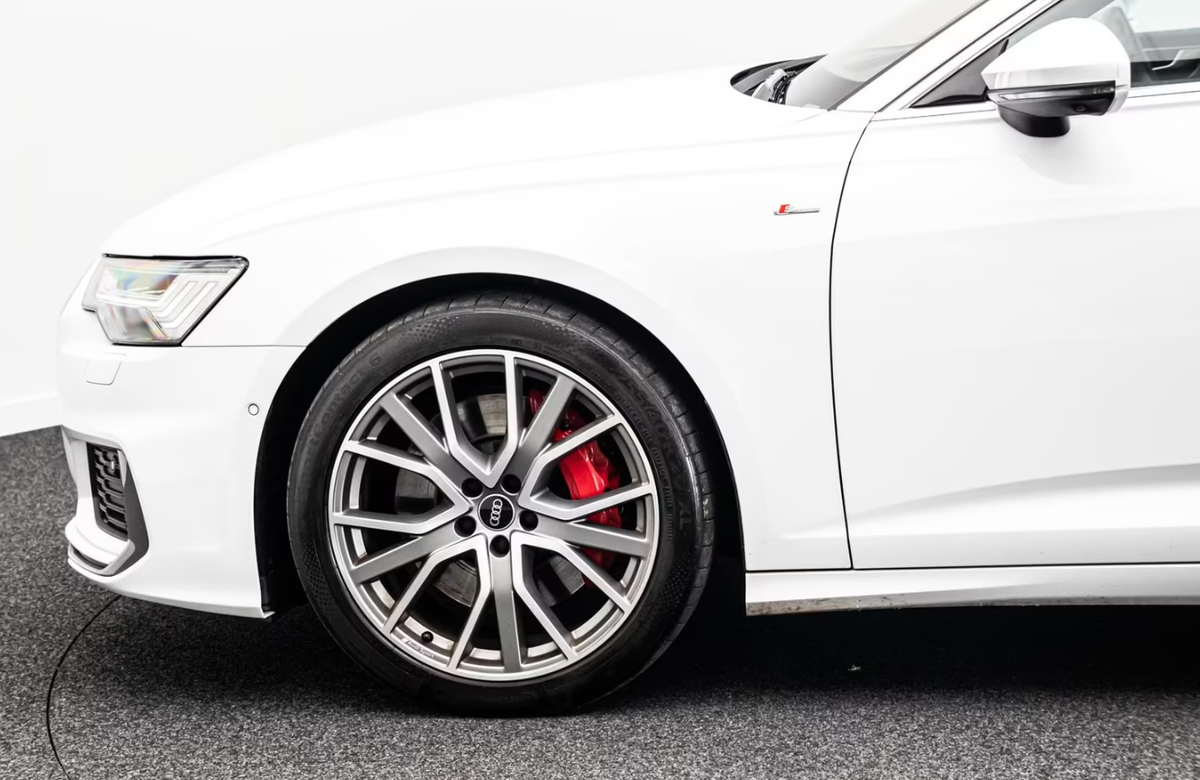 Audi A6 Avant 55 TFSI e 367ch Compétition quattro S tronic 7/VO allemand/Bang&Olufsen/Toit ouvrant