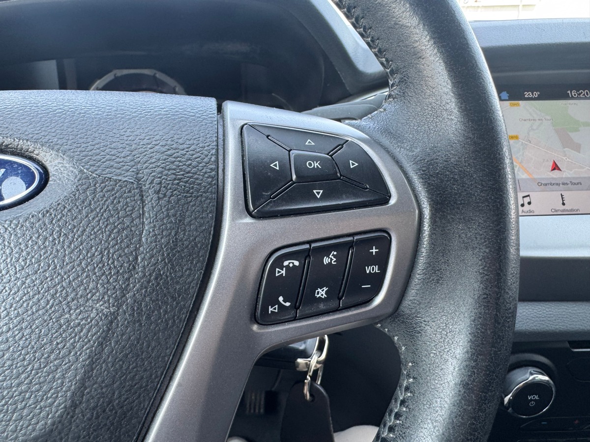 Ford Ranger 200 chevaux | Limited | Double Cabine | 5 places | GPS | Régulateur vitesse | Hard Top
