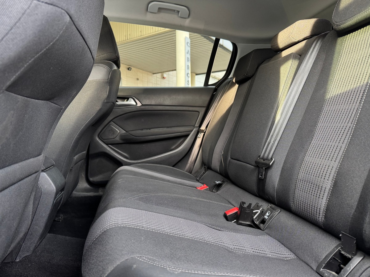 Peugeot 308 Phase 2 130 ch EAT8 Allure Pack - Distribution faite - Full options