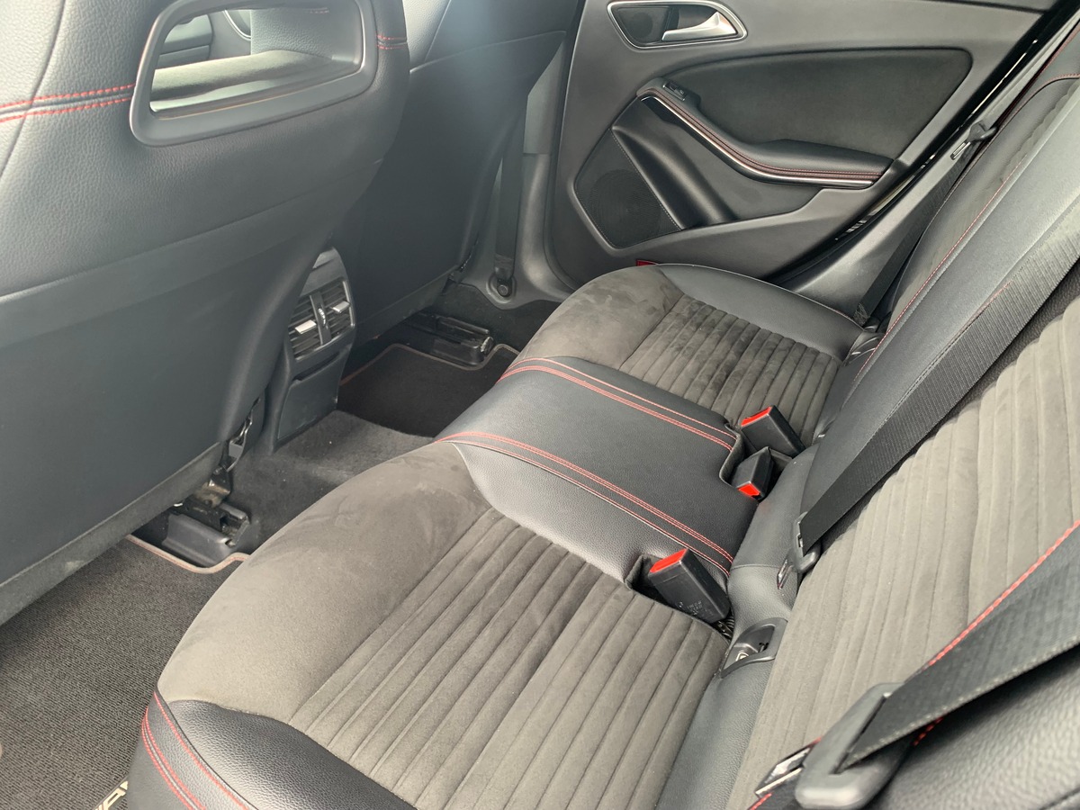 Mercedes-Benz CLA 380 ch | 45 | Toit ouvrant | Apple car play | Caméra recul | Régulateur de vitesse