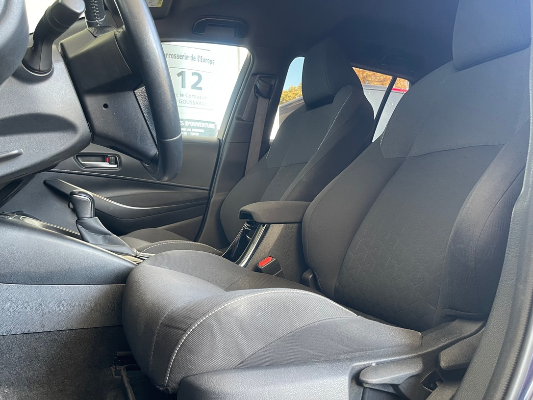 Toyota Corolla Touring Spt 1.8 122h CVT Dynamic - Boîte auto