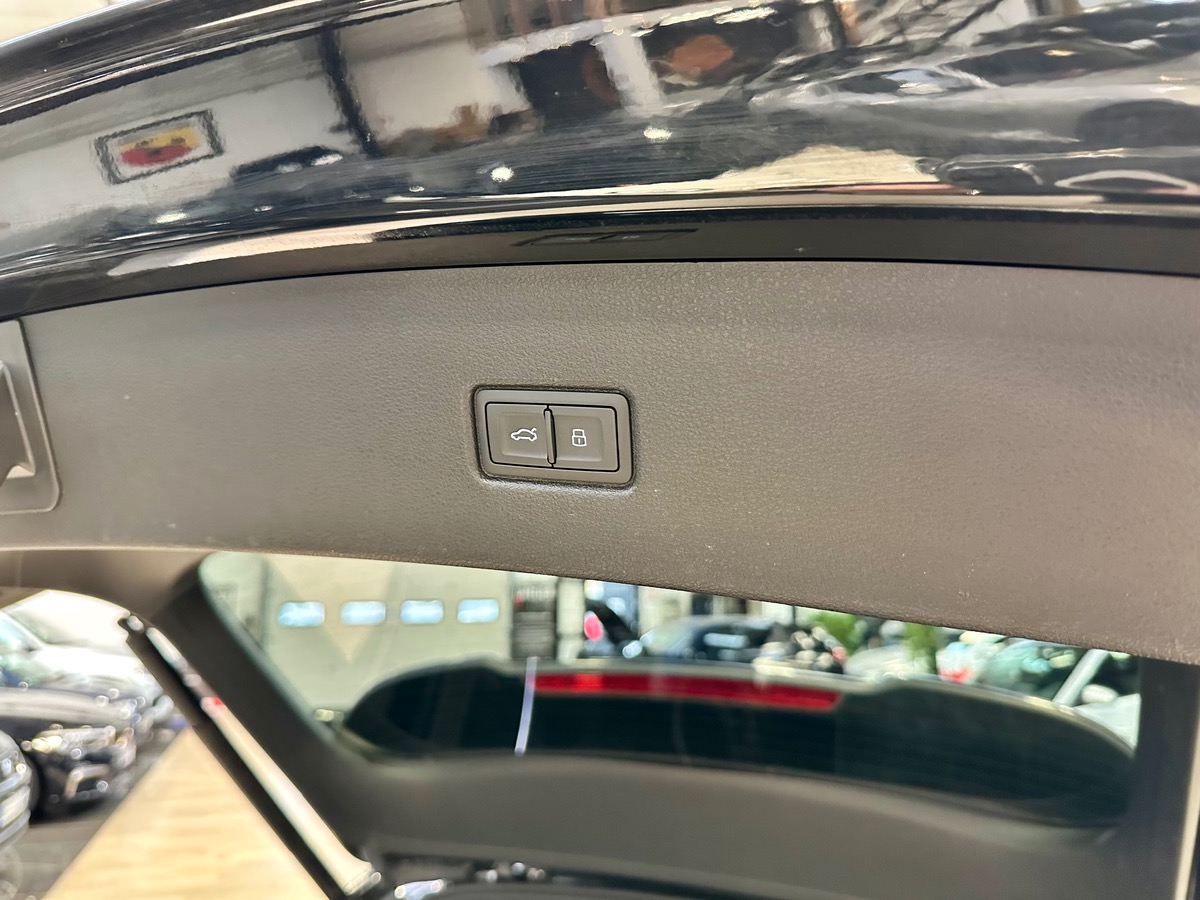 Audi Q5 II (2) Sportback 50 TFSIE 299 Avus Quattro S Tronic 7 c