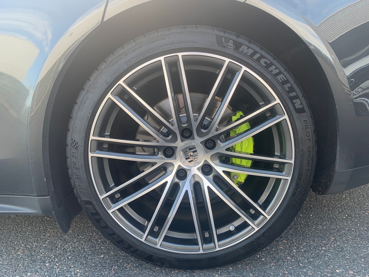 Porsche Panamera 462 | V6 | 4 E-HYBRID | Caméra | Apple car play | GPS | GARANTIE PORSCHE APPROVED