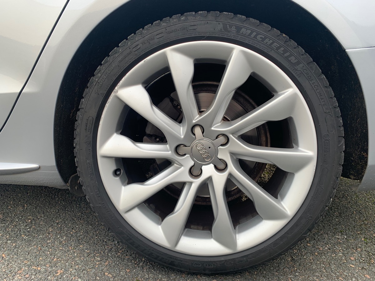 Audi A5 204 ch | S-LINE | Caméra de Recul | Intérieur Cuir | Toit Vitré | Régulateur de Vitesse