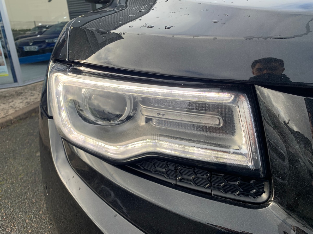 Jeep Grand Cherokee 250 ch | Overland | Toit ouvrant panoramique | Caméra de recul | Attelage