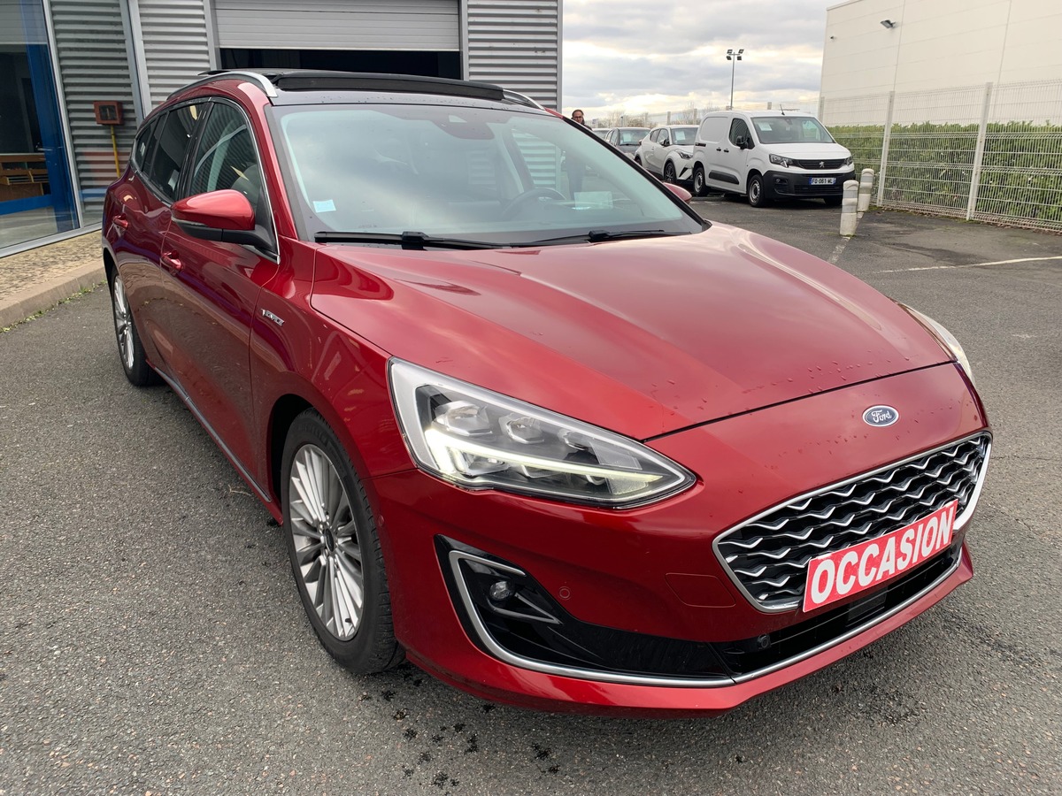 Ford FOCUS SW 120 ch | Vignale | Toit ouvrant panoramique | Apple car play Android auto | Attelage