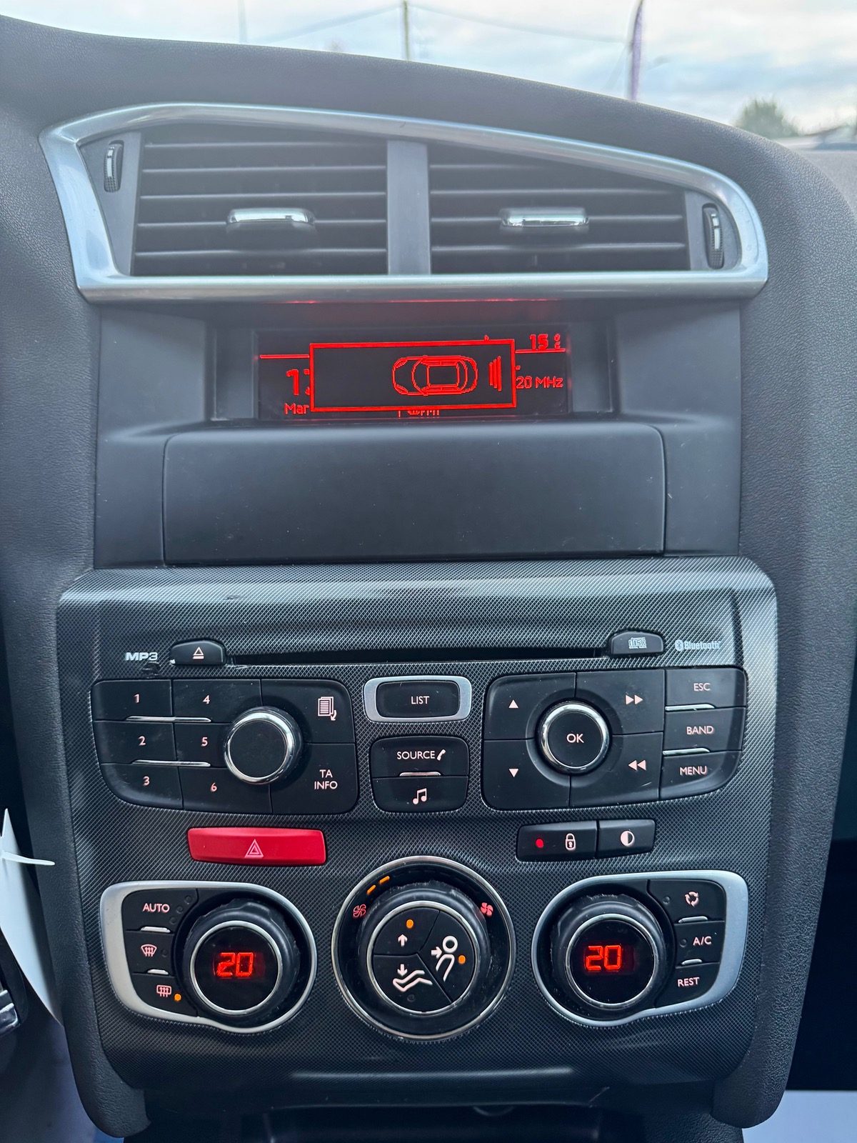 Citroën C4 (II) VTI 120 CV CONFORT SUIVI ENTRETIEN COMPLET