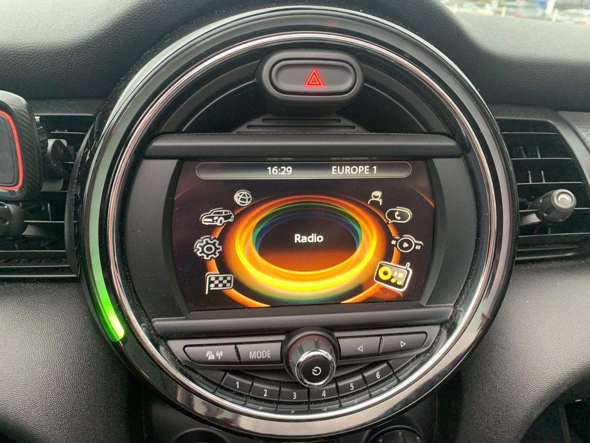 Mini Minicooper 136 chevaux | Chili | Pack Connected Navigation | Volant Sport gainé cuir MINI Yours