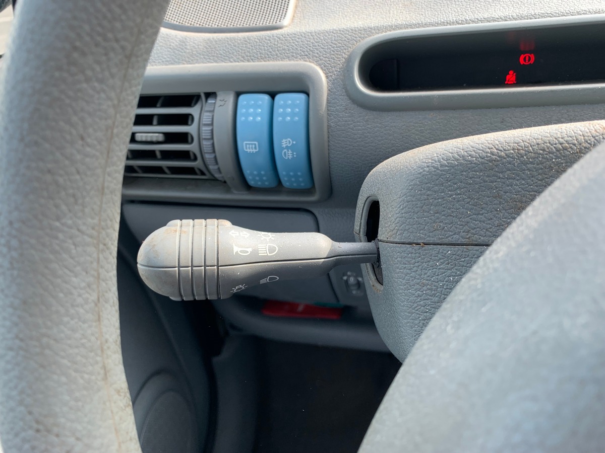 RENAULT Twingo 75 chevaux | Climatisation | Vitres électriques | Roue de secours | Radio CD