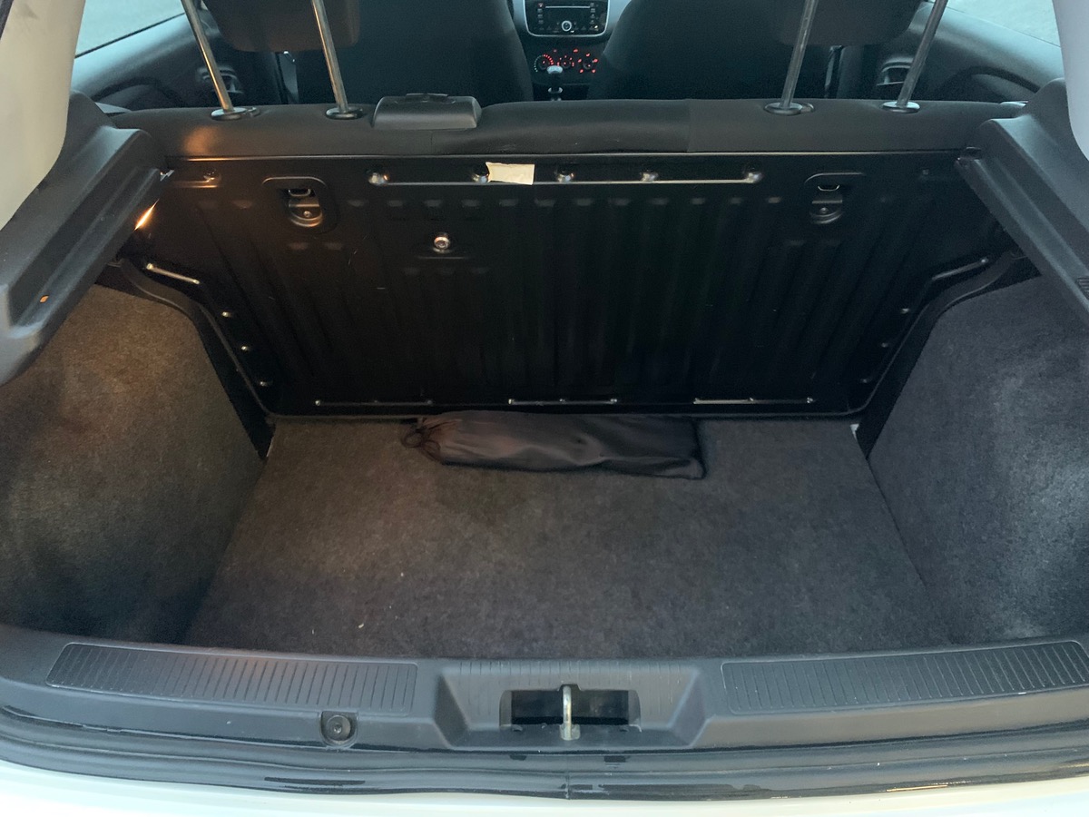 Fiat Punto 69 ch | Radio CD MP3 | Vitres avant électriques | Airbags | ABS | Commandes Radio volant