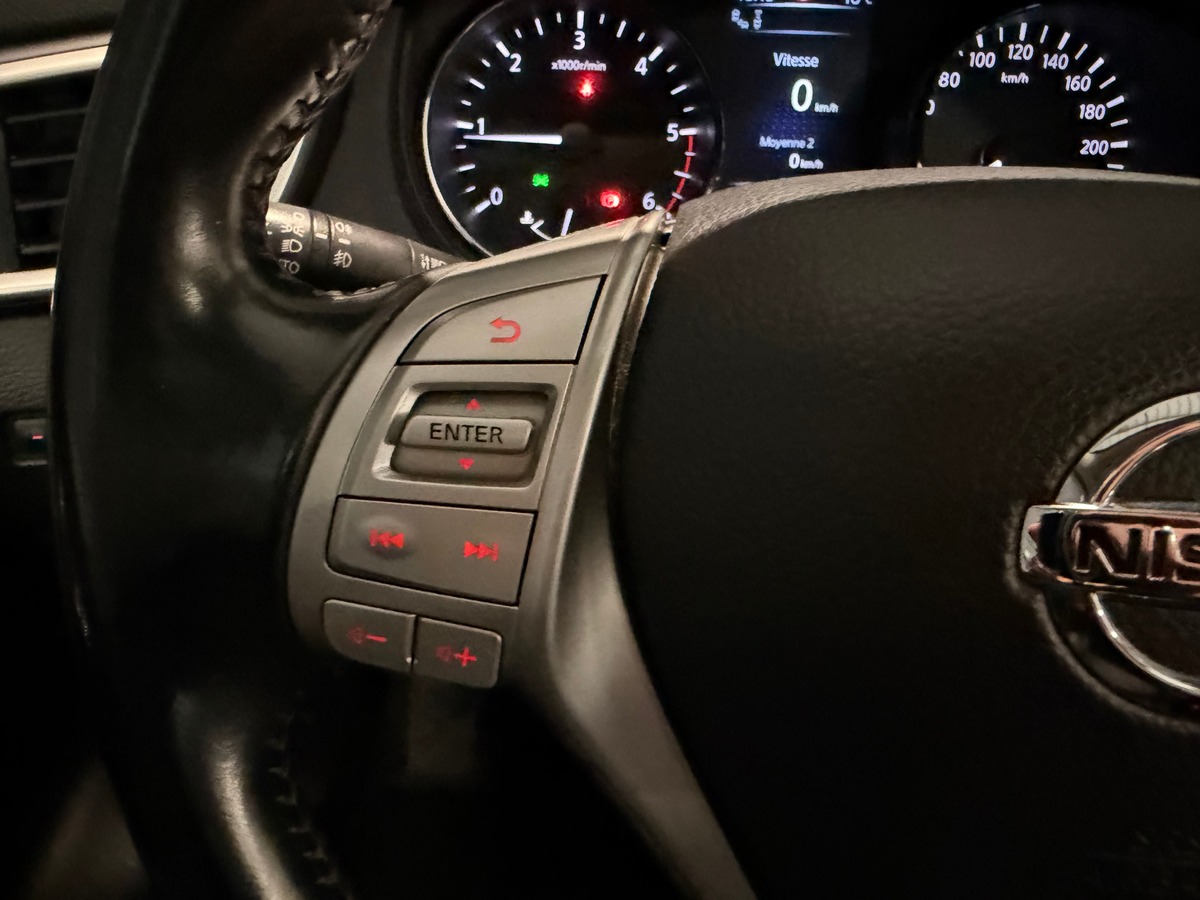 Nissan Qashqai Tekna 1.6 dci 130cv Moteur à chaîne / Caméra 360° / Sièges Av Chauffant