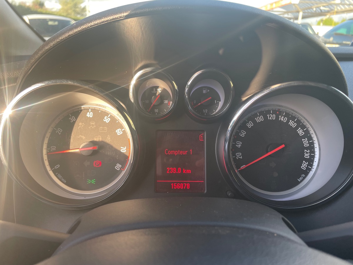 Opel Astra 1.6 turbo 180 sport