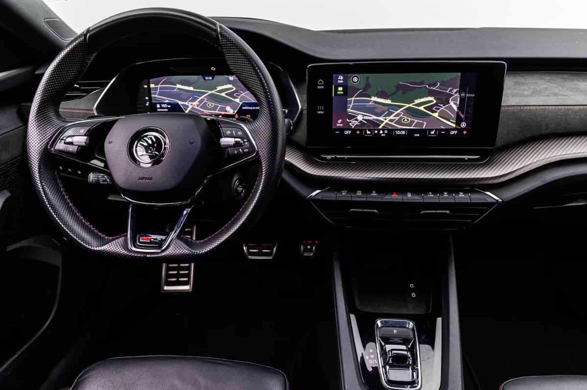 Skoda Octavia Combi 2.0 TDI 200ch RS DSG7/Toit ouvrant/Attelage/Caméra/Matrix/Aff tête haute/Canton