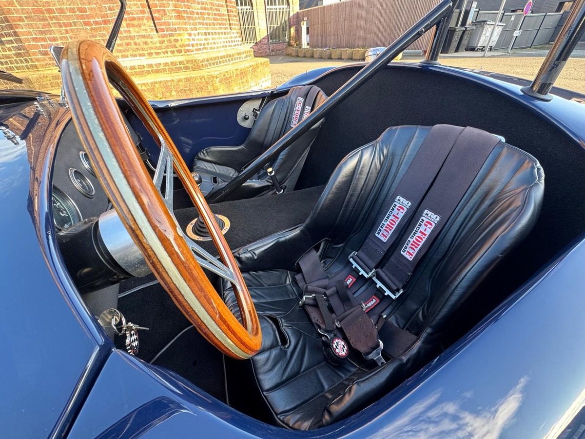 AC Cobra 289 FIA 6.4/390 Edelbrock 450cv - Restauré