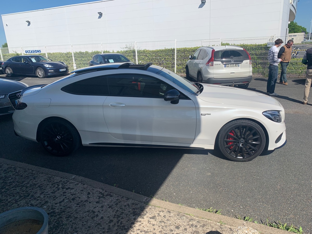 Mercedes-Benz Classe C COUPE 43 AMG 3.0 i V6  4MATIC 9G-TRONIC 367CH NIGHT EDITION