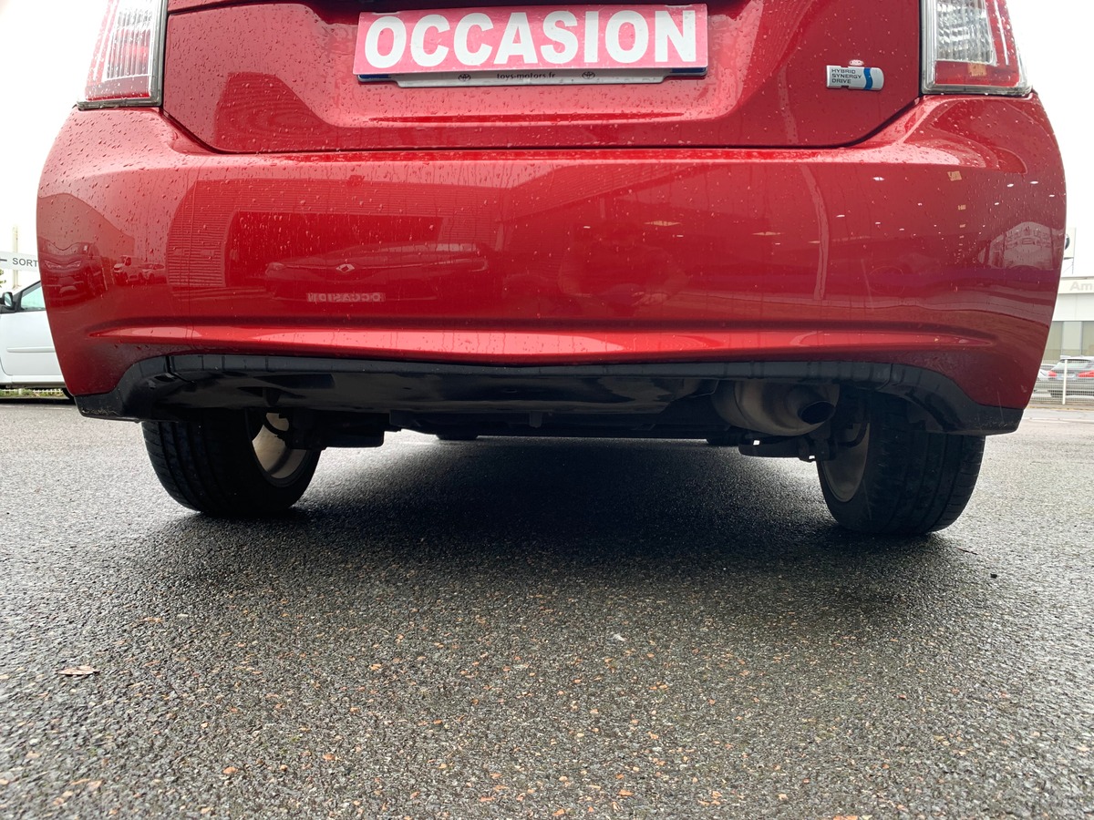 Toyota Prius 136 ch | Dynamic | Caméra de recul | Régulateur de vitesse | Climatisation