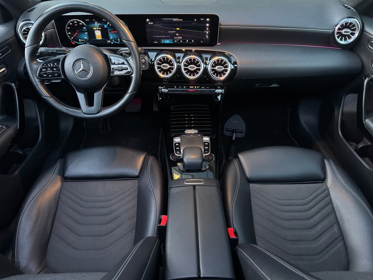Mercedes-Benz Classe A 180 d 1.5 d 7G-DCT 116 cv Boîte auto Sièges Chaufants/ Electriques