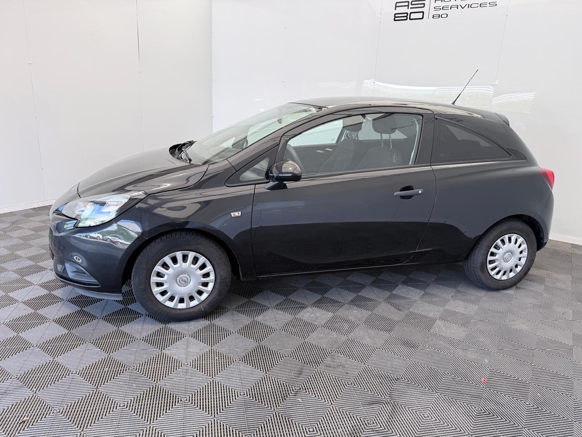 Opel Corsa 12  70 Essentia  Première main