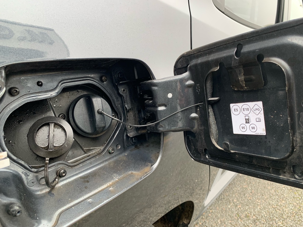 Dacia Duster 100 ch | Prestige | GPL | Régulateur de vitesse | GPS | Apple car play Android auto