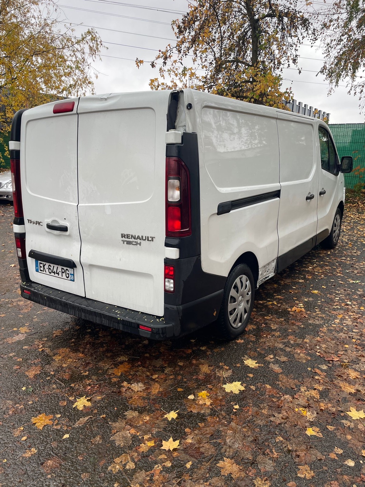RENAULT Trafic Dci 125 L2H1 grand confort GPS HT