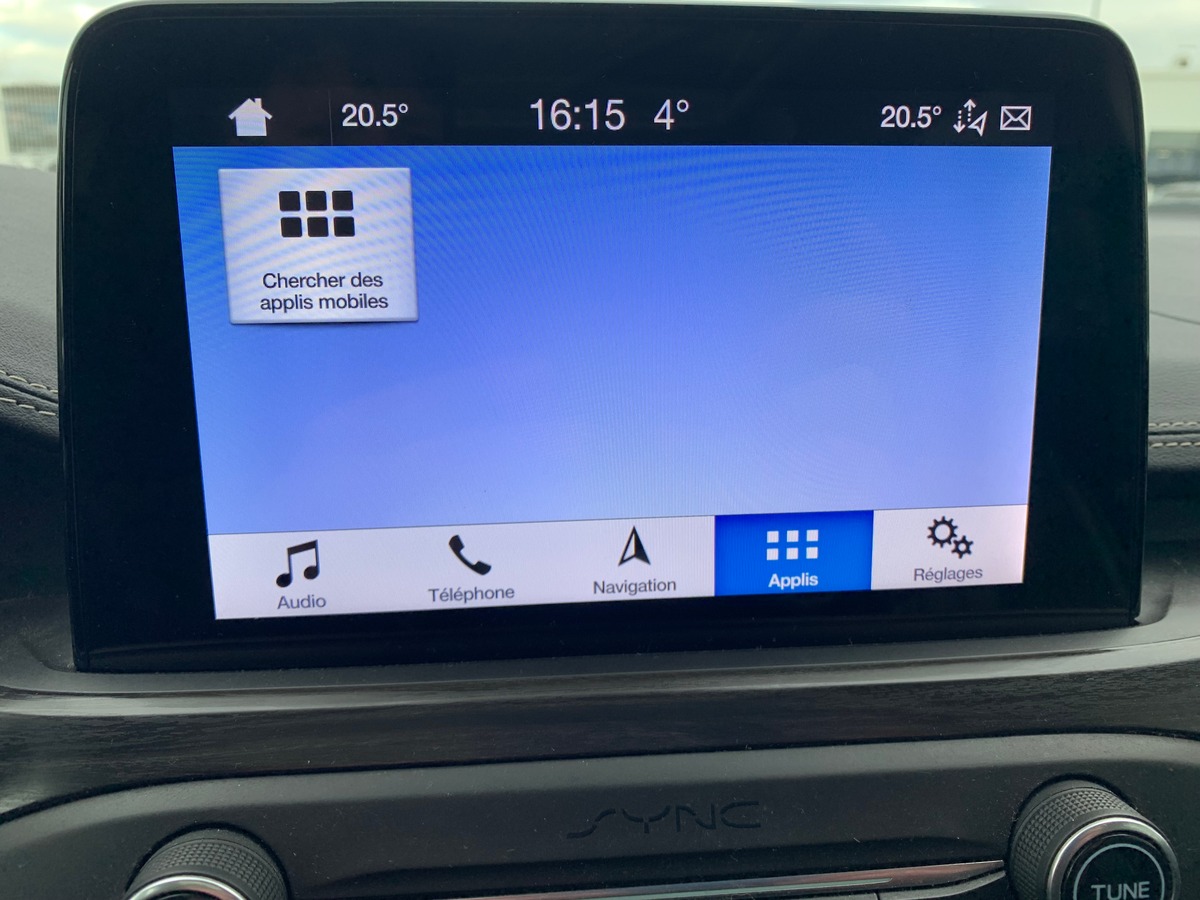 Ford FOCUS SW 120 ch | Vignale | Toit ouvrant panoramique | Apple car play Android auto | Attelage