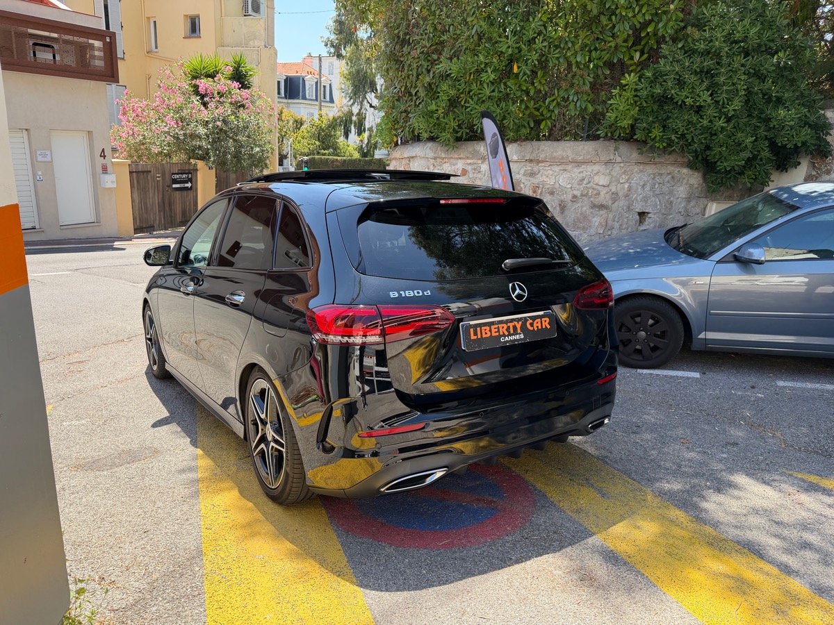 Mercedes Benz CLASSE B 180 D 1.5 116 CV / AMG LINE / Toit Ouvrant / Caméra 360° / Full Options