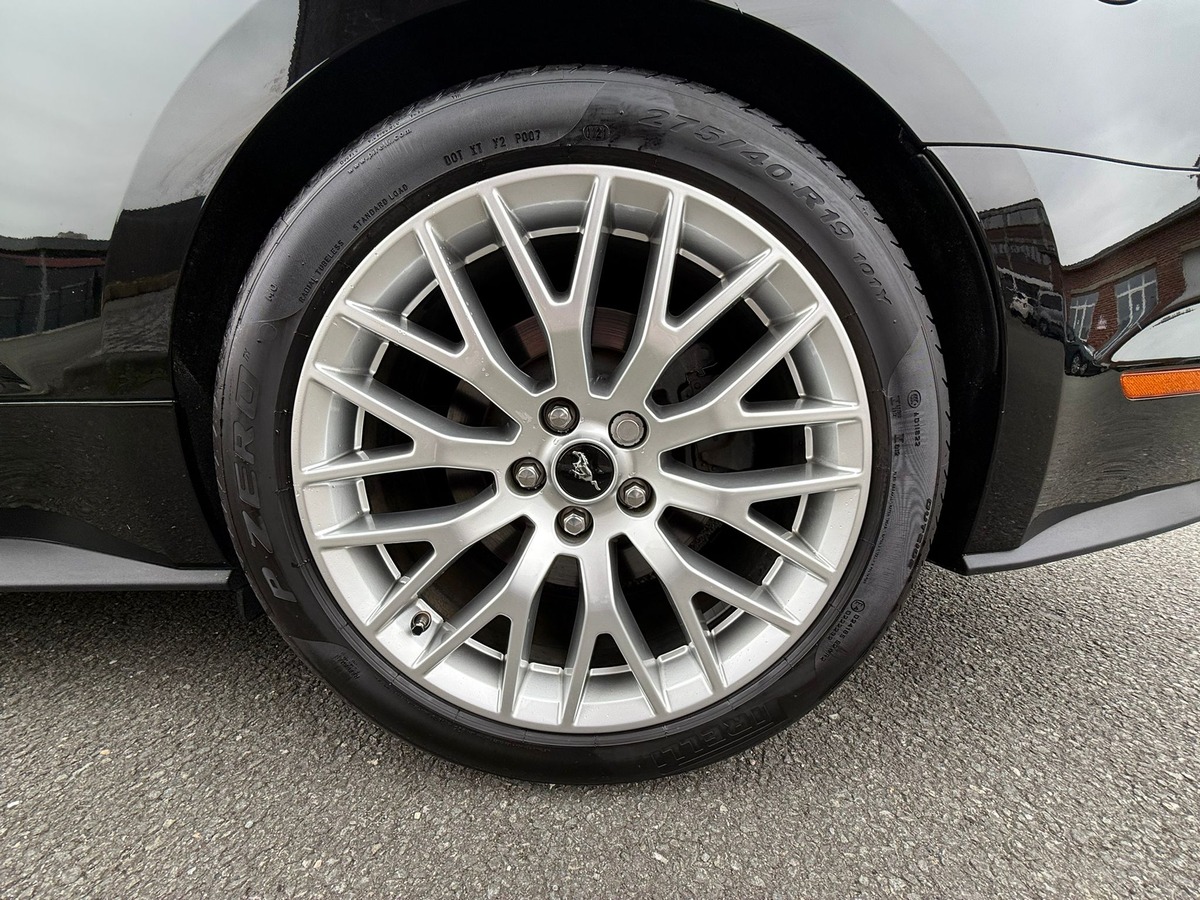 Ford Mustang Convertible GT V8 5.0L / ORIGINE FRANCE / REVISEE