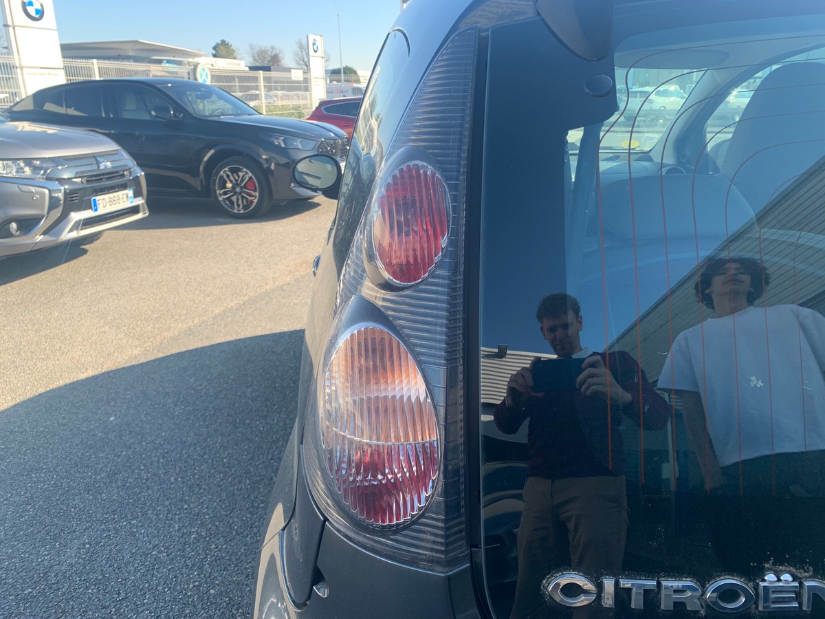 Citroën C1 68 chevaux | 1.0i | Confort | Premiére MAIN | 3 Portes | Direction assistée | Airbags