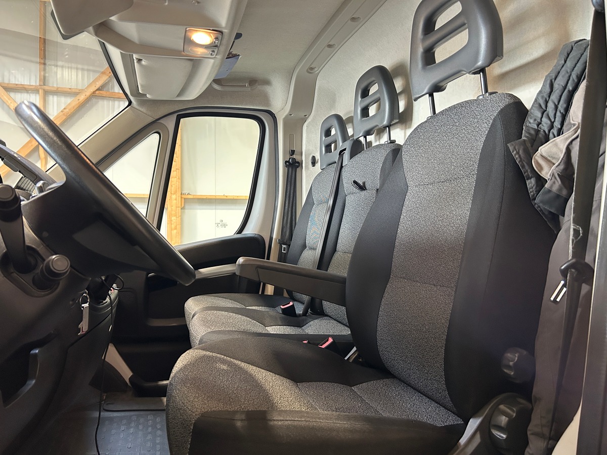 Fiat Ducato 2.3 MJTD 16V Fourgon moyen 120 cv - DISTRIBUTION ET VIDANGE NEUVE - GARANTIE