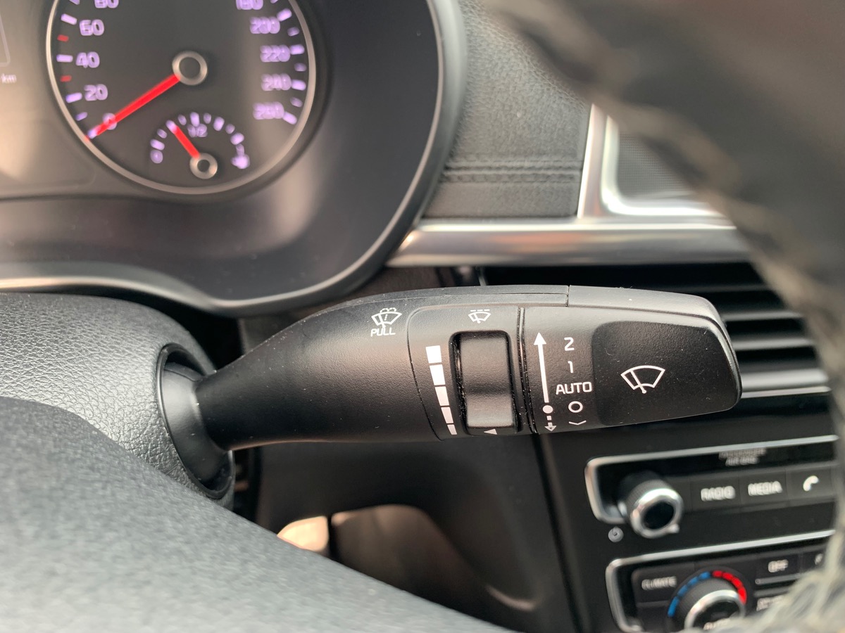 Kia Optima ULTIMA 2.0 GDI | 205 ch Hybride Rechargeable | Caméra recul 360°| Toit ouvrant électrique