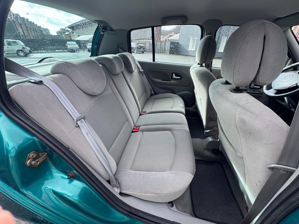 RENAULT Clio II 1.4  98CV Dynamique boite automatique - Garantie