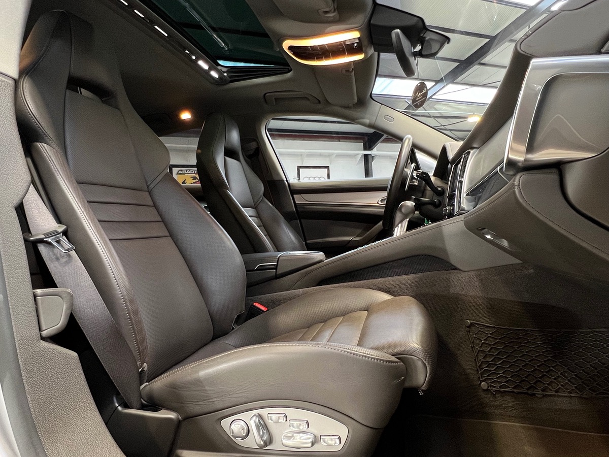 Porsche Panamera 3.0 V6 TURBO 420ch TO/ PDLS+ /CAMERA/ APPROVED r