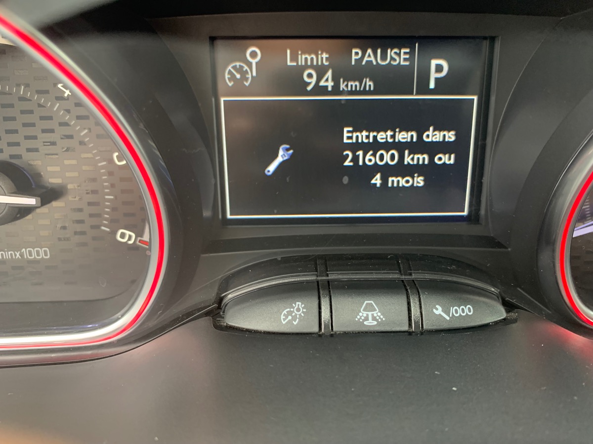 Peugeot 2008 GT LINE | 120 CHEVAUX | Caméra recul | Boite Automatique |  Garantie 20/12/2025