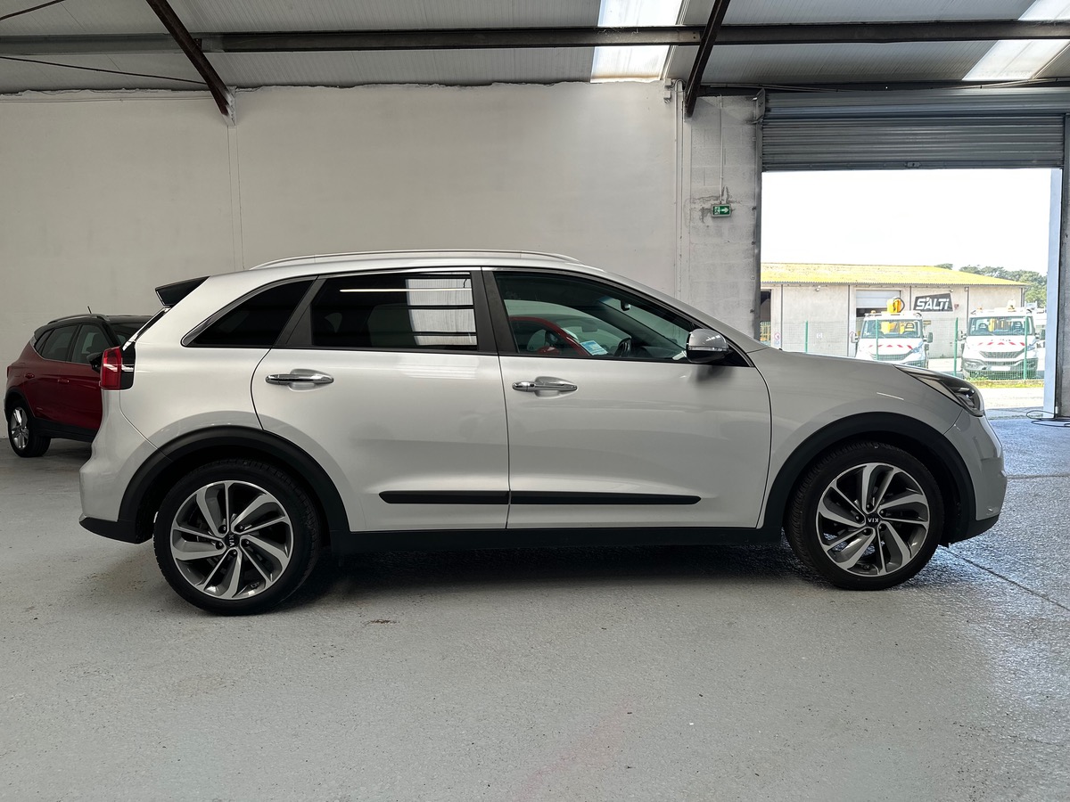 Kia Niro 1.6 GDI HYBRIDE 141 PREMIUM DCT6  Entretien complet KIA / Garantie KIA jusqu'en Juin 2026