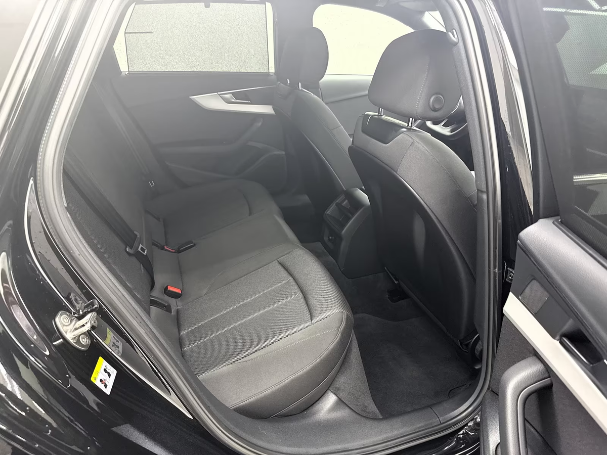 Audi A4 Allroad 40 TDI 204ch Design quattro S tronic 7/Attelage/Caméra/LED