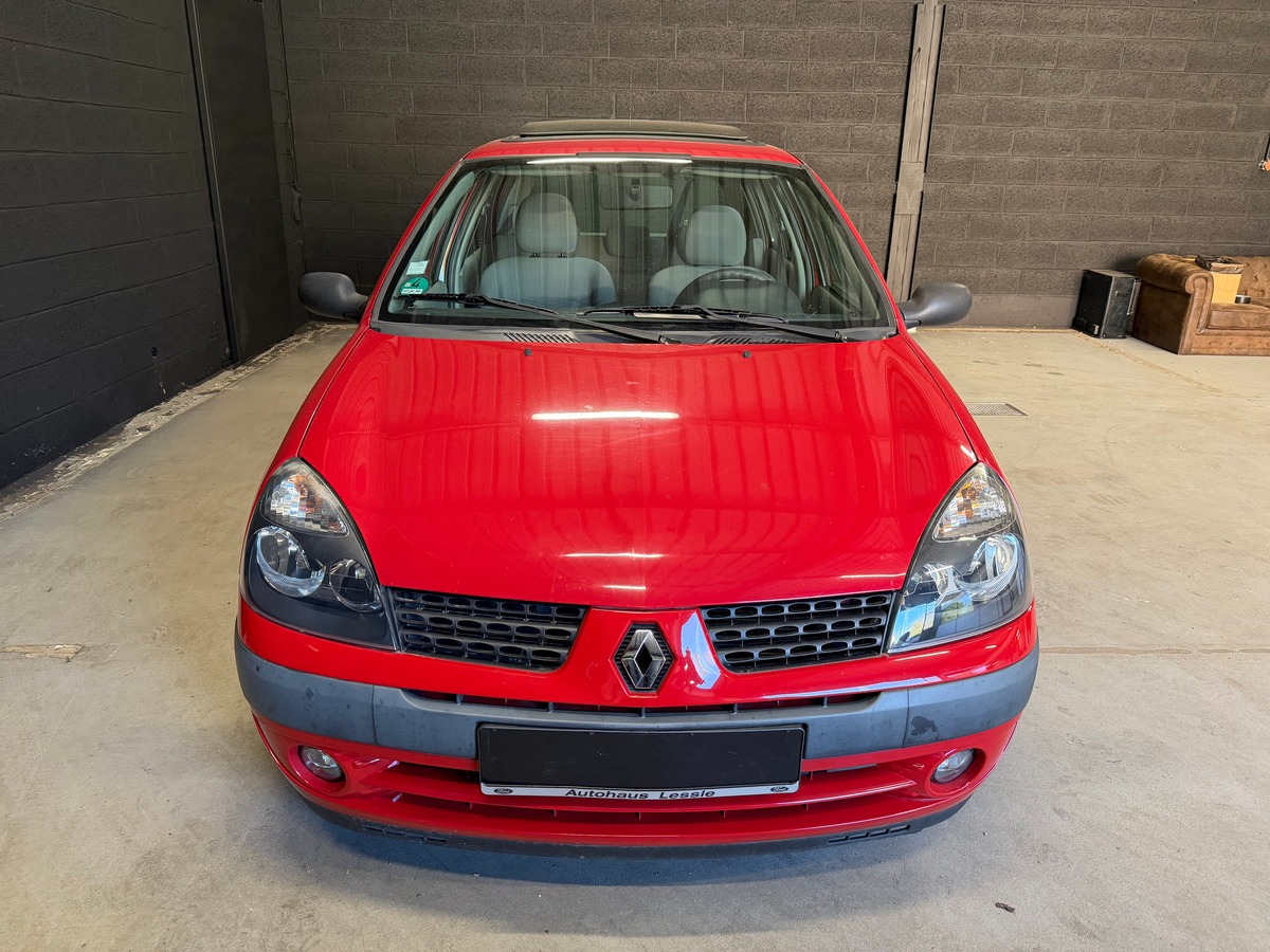 RENAULT Clio 2 1.4 Boite Automatique / Toit Ouvrant