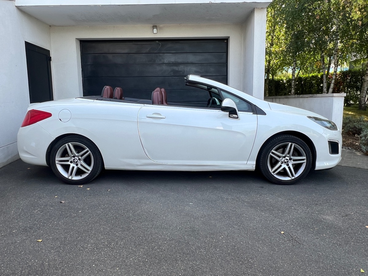 Peugeot 308 CC Feline 2.0 HDI 163 BVA
