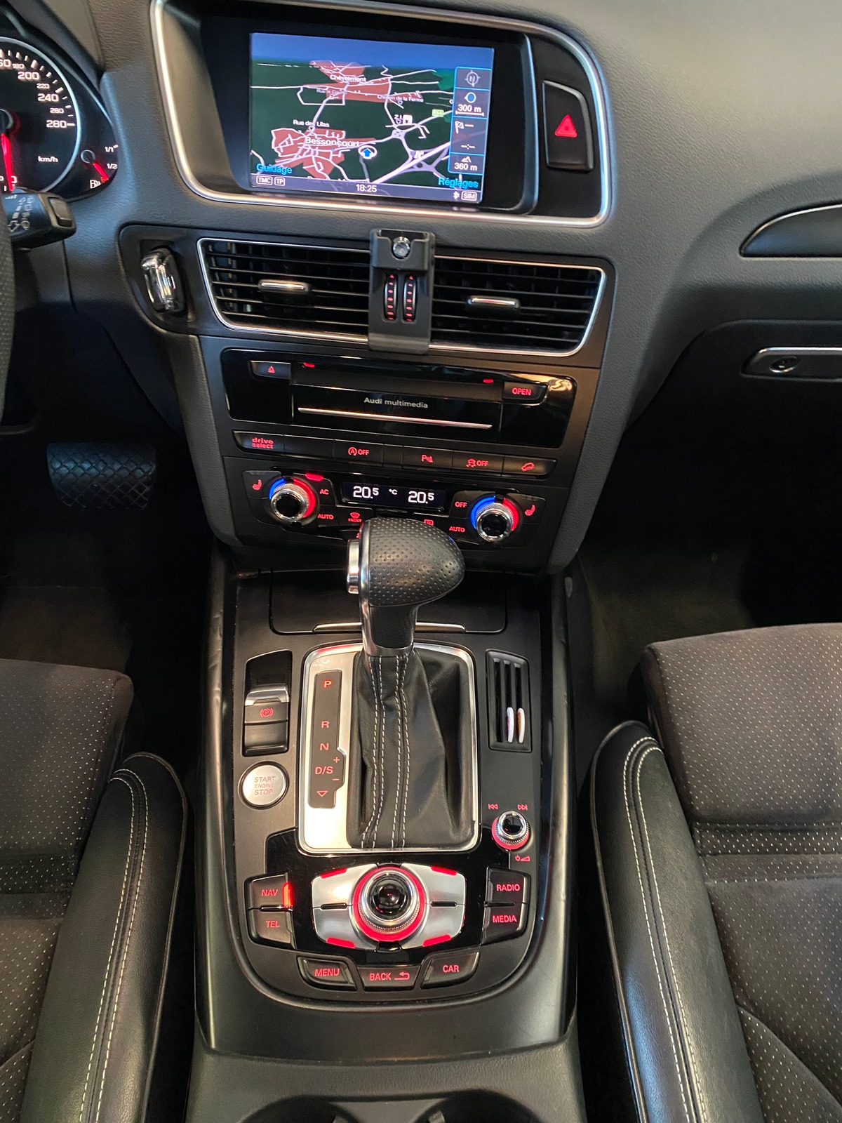 Audi Q5 3.0 TDi 245 S Line S-tronic 7