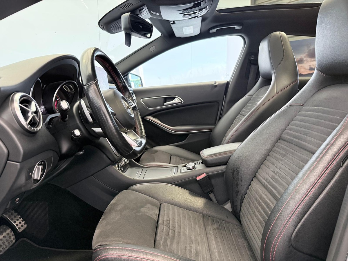 Mercedes-Benz CLA shooting brake 220d 177 G-DCT Fascination AMG