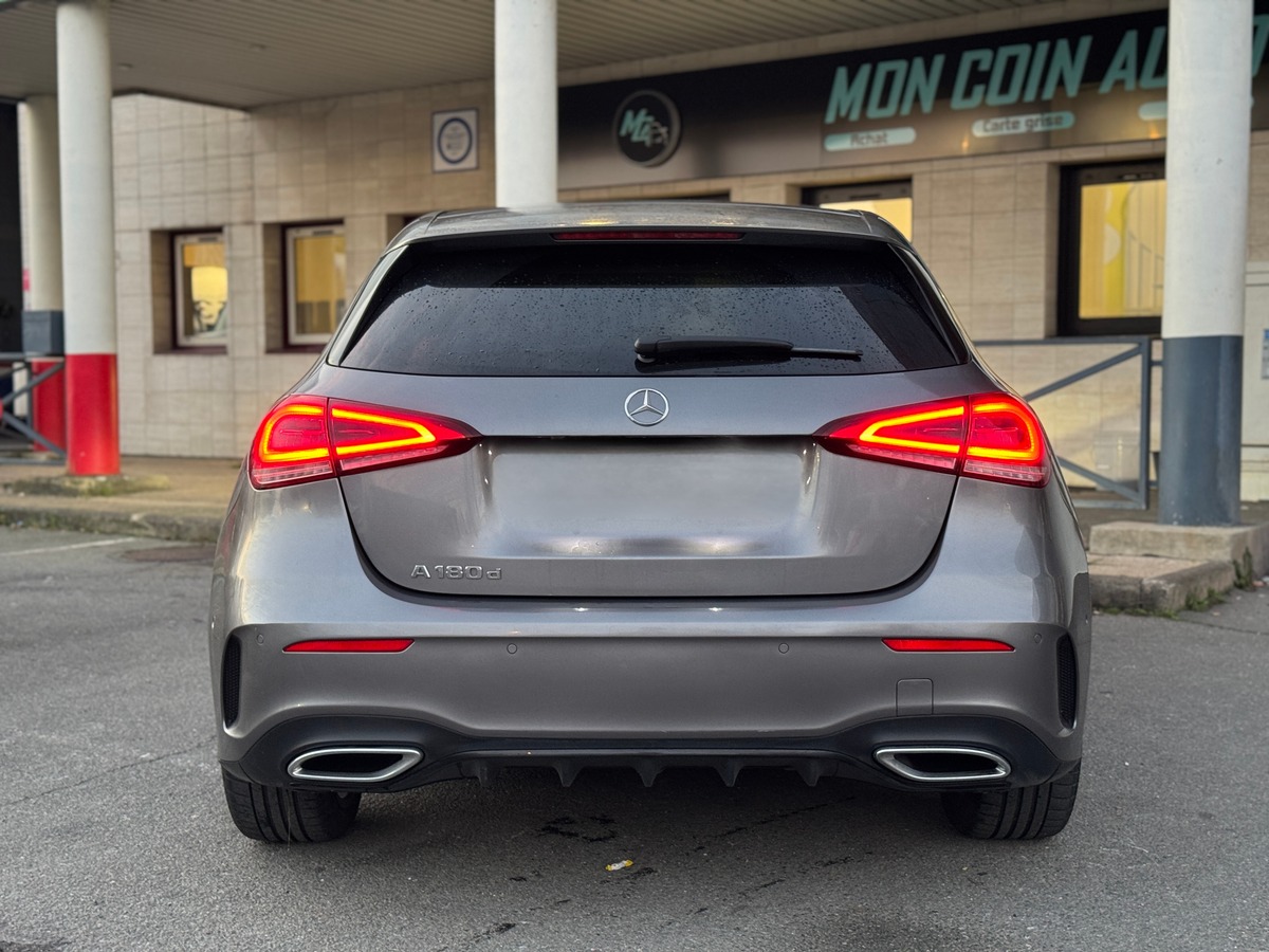 Mercedes-Benz Classe A 180 d Pack AMG Fascination 1.5 d 7G-DCT 116 cv