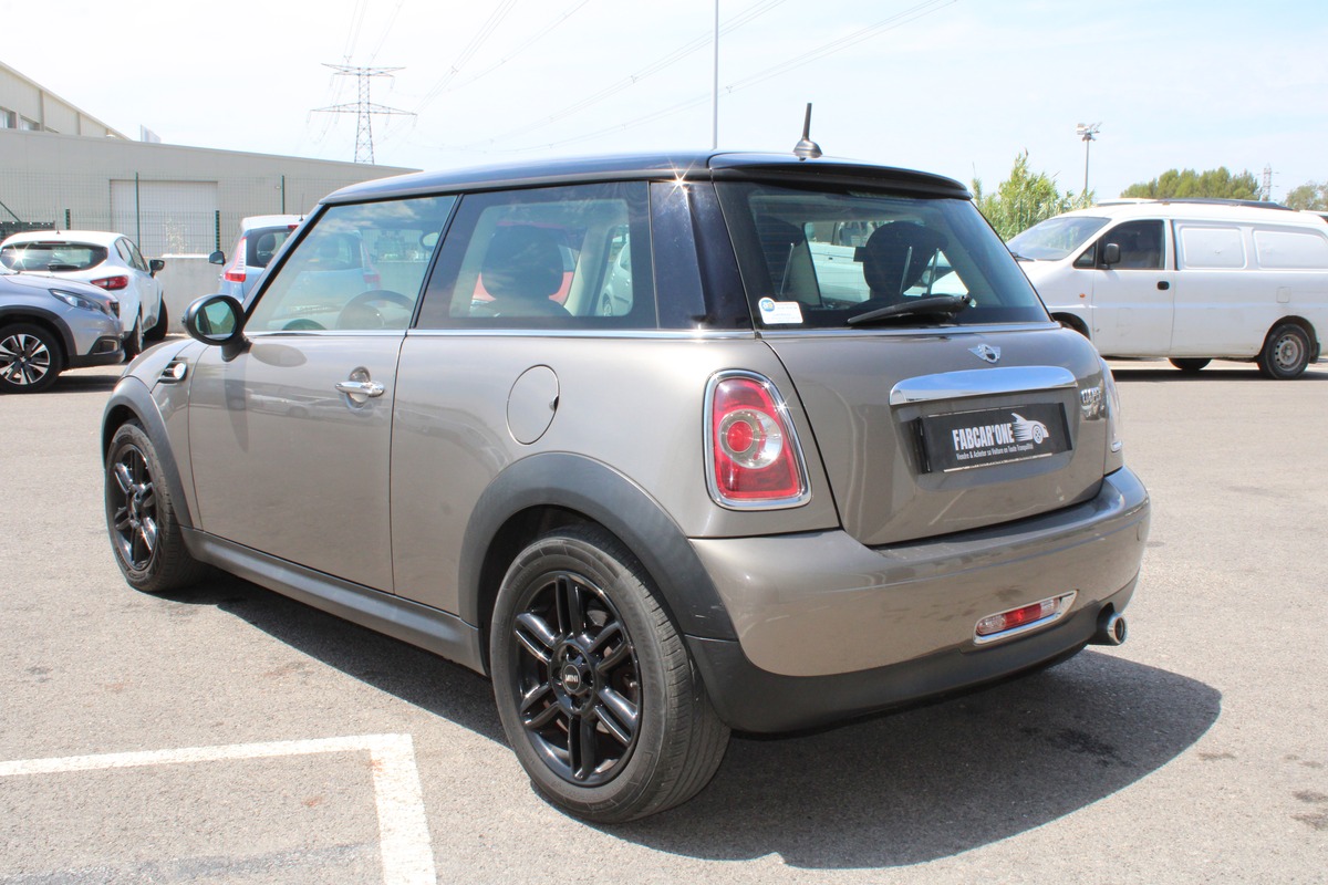 Mini Cooper D - 1.6D -  112cv - Garantie 12 Mois