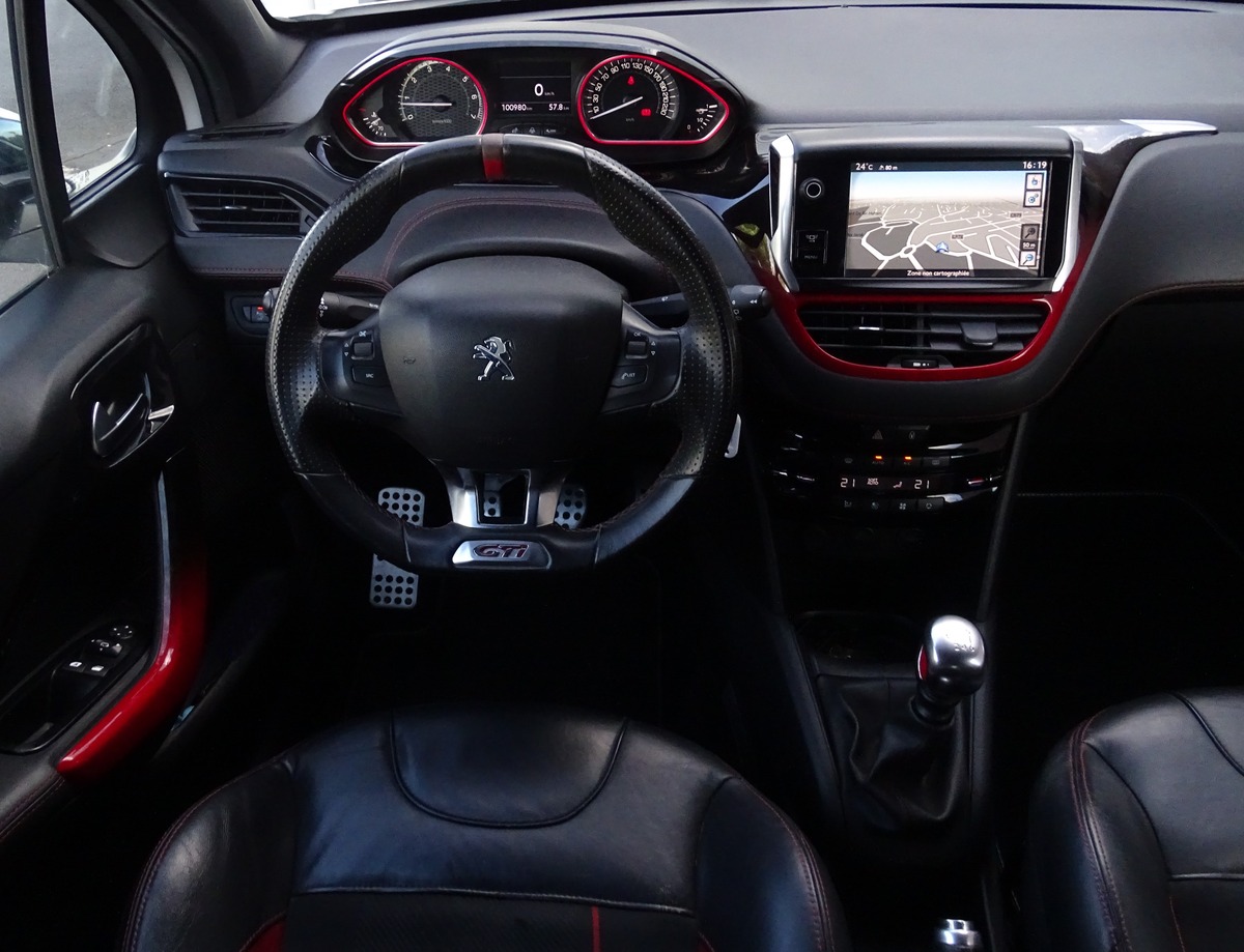 Peugeot 208 1.6 GTI 200ch BVM6