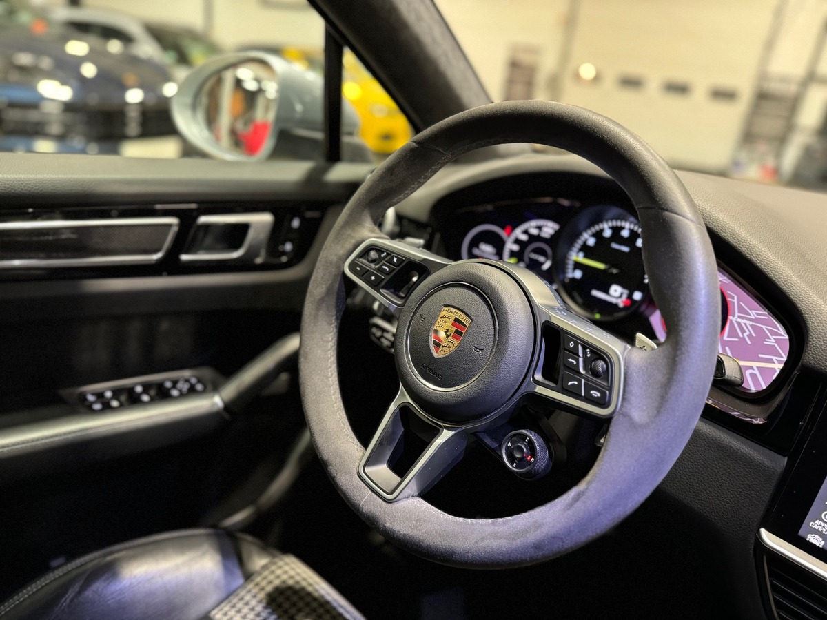 Porsche Cayenne Coupé E-HYBRID 3.0 V6 462 cv  PACK SPORT FULL CARBONE/GT DESIGN/PACK CHRONO+  FR V