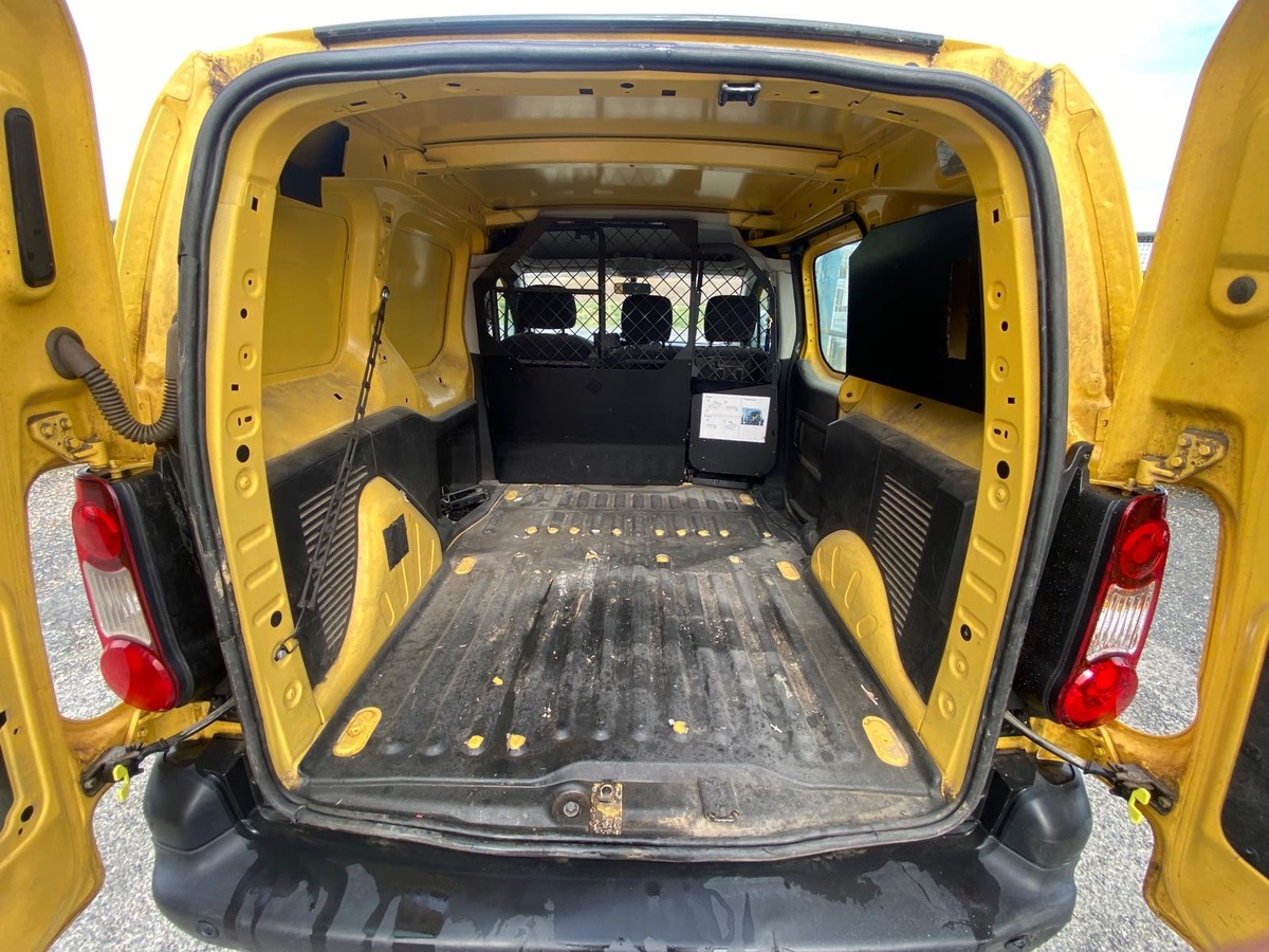 Citroën Berlingo Bluehdi 75cv 3 places 122060km 1ère main