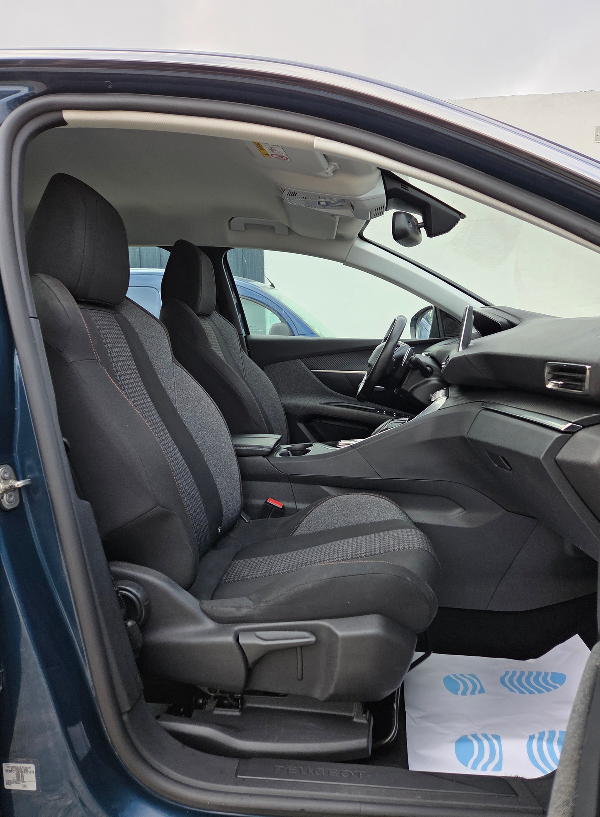 Peugeot 3008 1.5 BHDI 130 CV / 1ERE MAIN / TVA RECUPERABLE