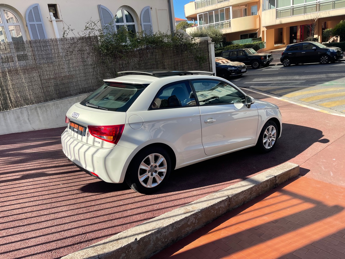 Audi A1 1.4 tfsi 122CV TOIT OUVRANT